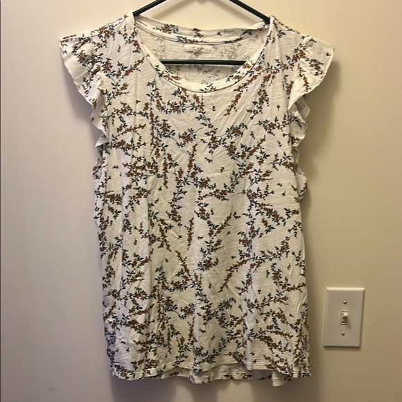 Maurices White floral Blouse with small ruffled sleeves size L - Picture 1 of 8